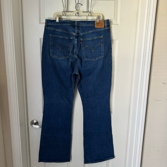 Levi’s Premium Women Ribcage Boot Jeans Size 34 Button Fly - Picture 2 of 7